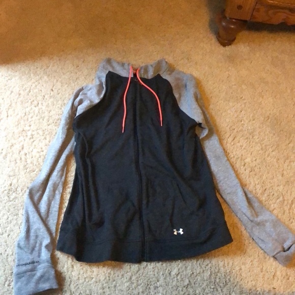Under Armour Tops - Light Weight Under Armor Sweatshirt Under Armour Tops - Light Weight Under Armor Sweatshirt